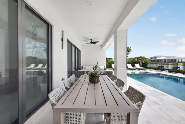 9931 Migration Point, Palm Beach Gardens, FL 33412