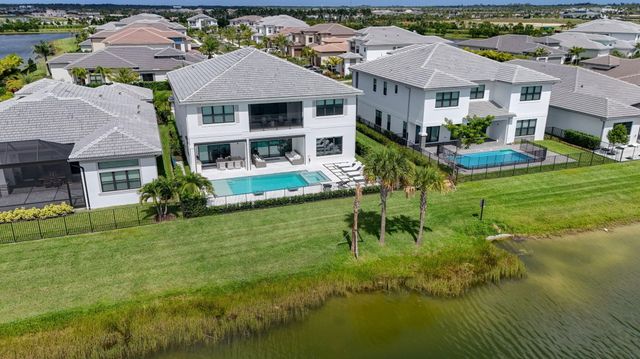 9931 Migration Point, Palm Beach Gardens, FL 33412