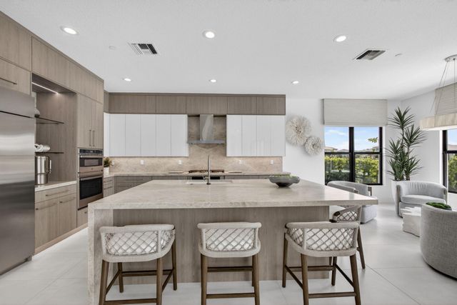 9931 Migration Point, Palm Beach Gardens, FL 33412