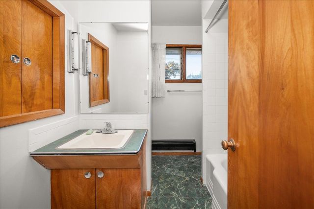 821 E Broad St, Spokane, WA 99207
