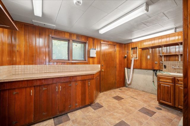 821 E Broad St, Spokane, WA 99207