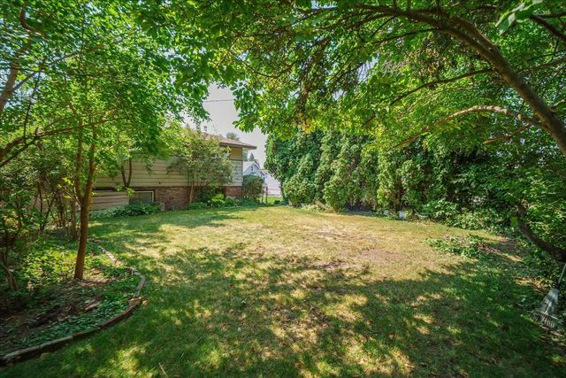 821 E Broad St, Spokane, WA 99207