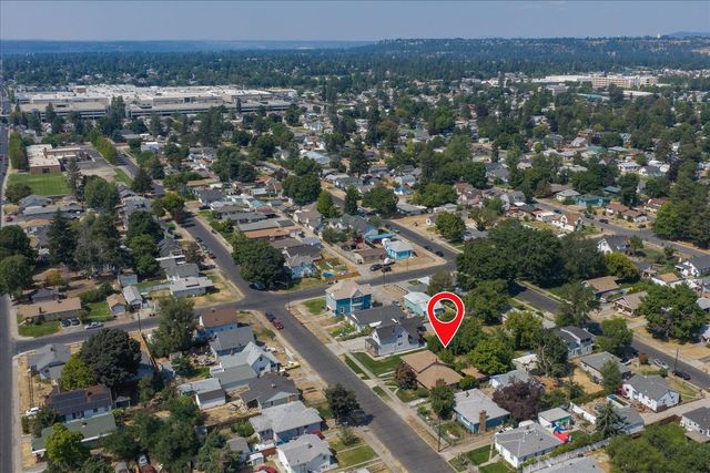 821 E Broad St, Spokane, WA 99207