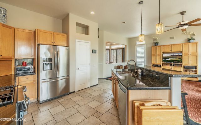 13322 N Heritage Club Place, Marana, AZ 85658
