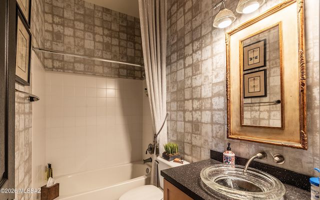 13322 N Heritage Club Place, Marana, AZ 85658