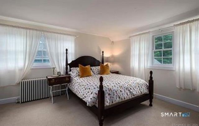 437 Hulls Farm ~Carriage House~ Road, Fairfield, CT 06890