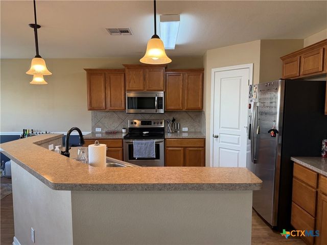 1126 Neuberry Cliffe, Temple, TX 76502