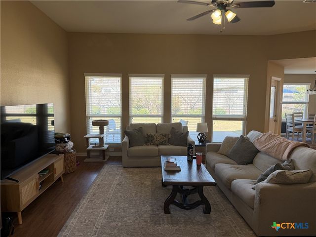 1126 Neuberry Cliffe, Temple, TX 76502