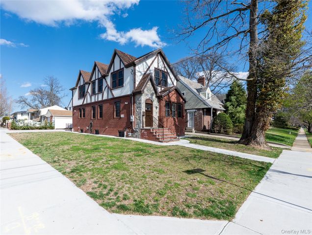 112-03 178th Street, Addisleigh Park, NY 11433