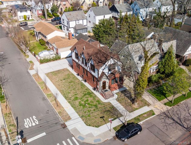 112-03 178th Street, Addisleigh Park, NY 11433