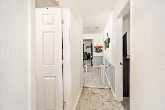 512 S Nueces Street, Coleman, TX 76834