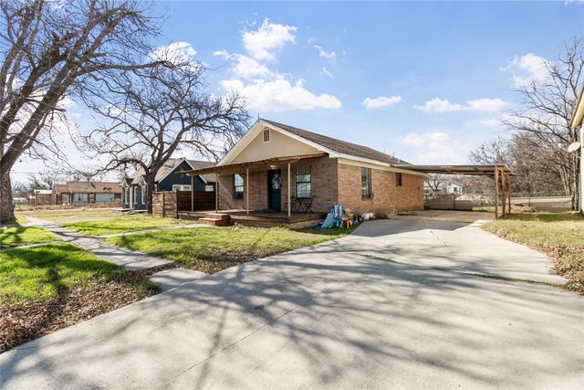 512 S Nueces Street, Coleman, TX 76834