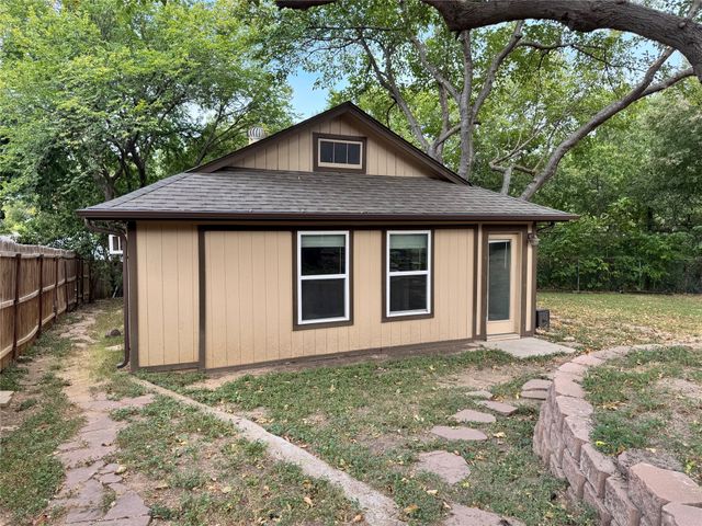4225 Sue Court, Lake Worth, TX 76135