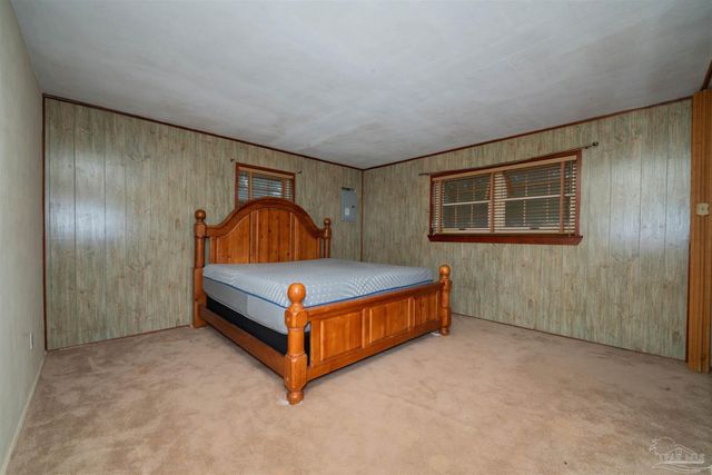 26 Adkinson Dr, Pensacola, FL 32506