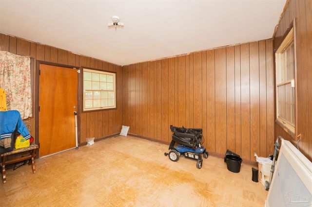 26 Adkinson Dr, Pensacola, FL 32506