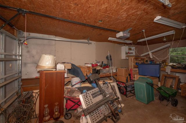26 Adkinson Dr, Pensacola, FL 32506