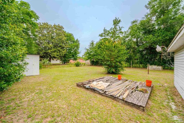 26 Adkinson Dr, Pensacola, FL 32506