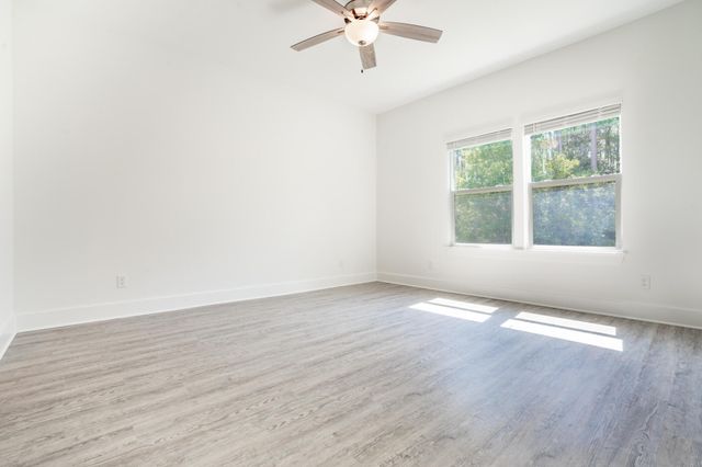 139 Date Palm Lane, Freeport, FL 32439