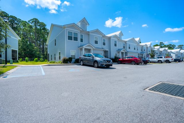 139 Date Palm Lane, Freeport, FL 32439