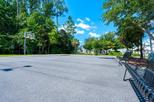 139 Date Palm Lane, Freeport, FL 32439