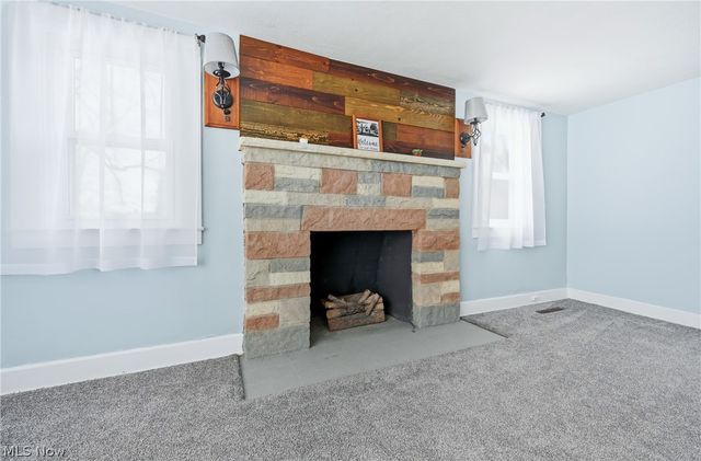 4136 State Route 7, Burghill, OH 44404