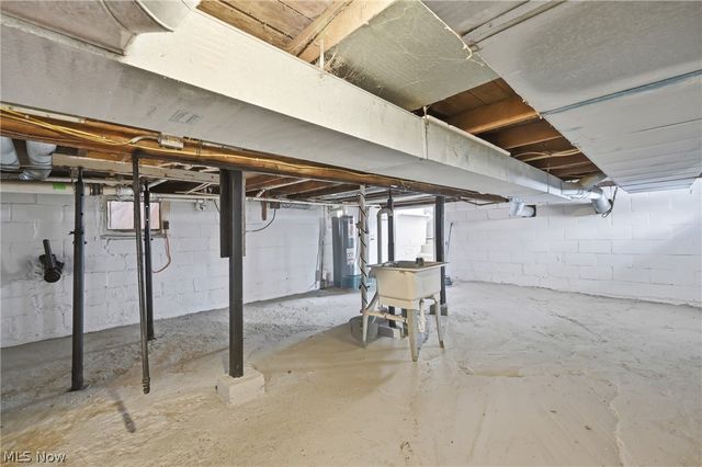 4136 State Route 7, Burghill, OH 44404