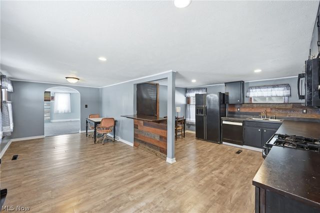 4136 State Route 7, Burghill, OH 44404