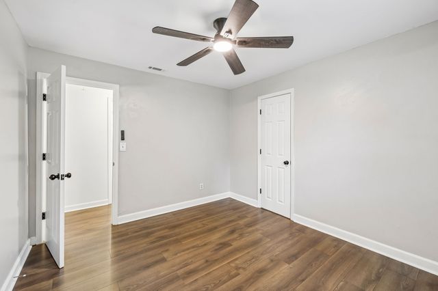 4611 Mandy Ln, Murfreesboro, TN 37129