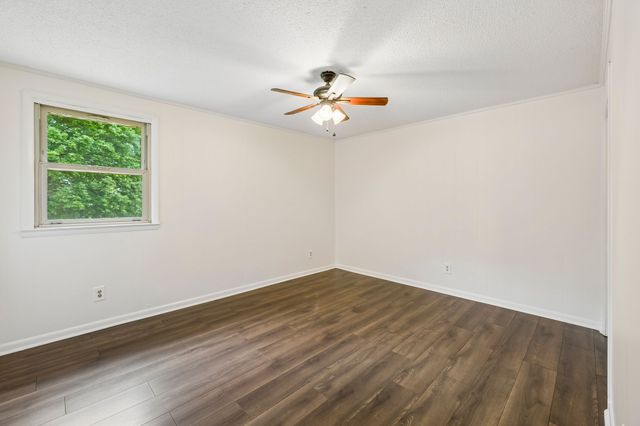 4611 Mandy Ln, Murfreesboro, TN 37129