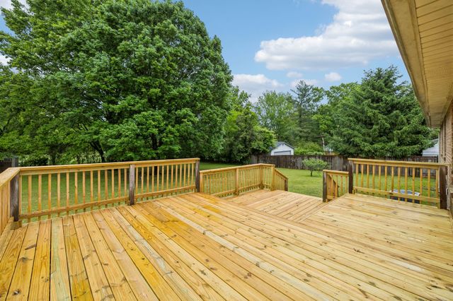 4611 Mandy Ln, Murfreesboro, TN 37129