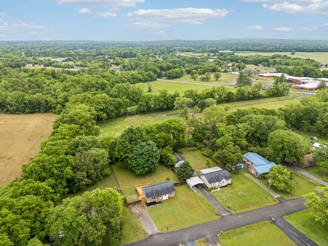 4611 Mandy Ln, Murfreesboro, TN 37129