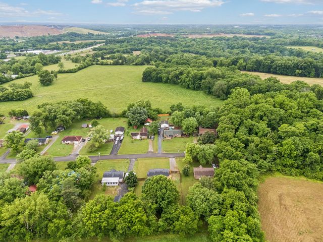 4611 Mandy Ln, Murfreesboro, TN 37129