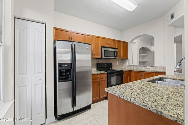 10435 MIDTOWN Parkway 265, Jacksonville, FL 32246