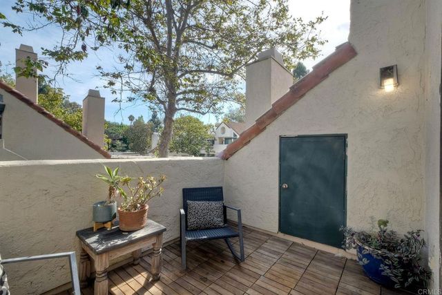 371 N Melrose Drive D, Vista, CA 92083