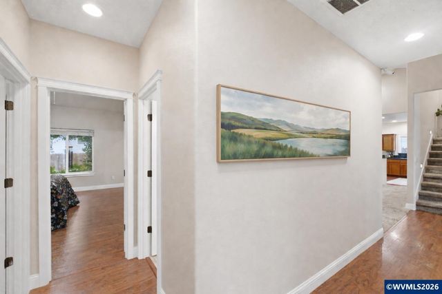 338 NW Foxglove St, Dallas, OR 97338