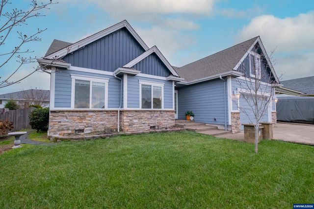 338 NW Foxglove St, Dallas, OR 97338