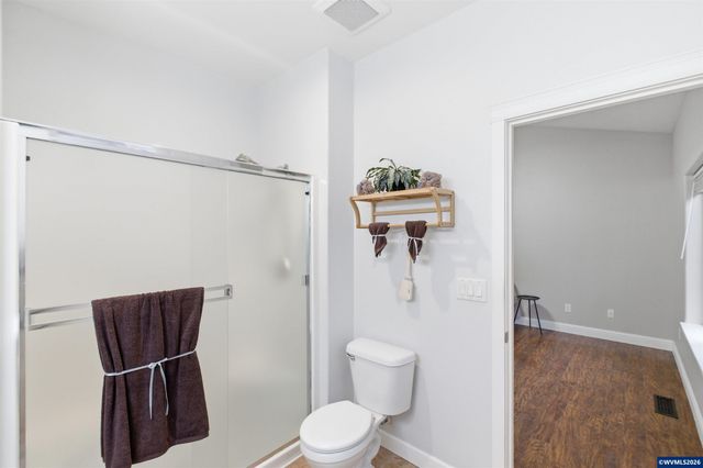 338 NW Foxglove St, Dallas, OR 97338