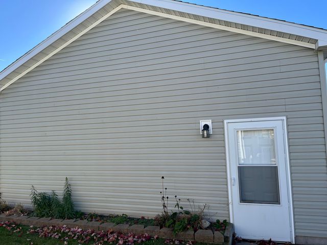 1320 Westwind Lane, Fremont, MI 49412