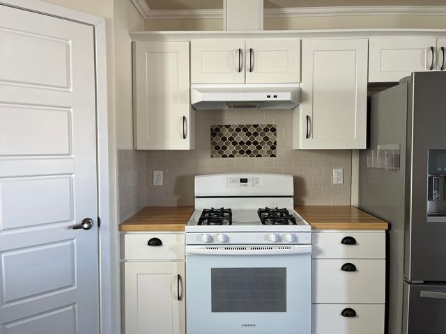 1320 Westwind Lane, Fremont, MI 49412