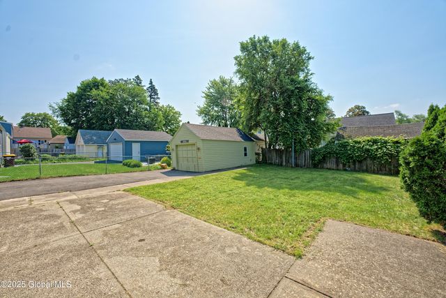 34 Highland Avenue, Colonie, NY 12205