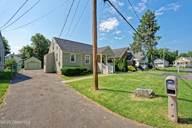 34 Highland Avenue, Colonie, NY 12205