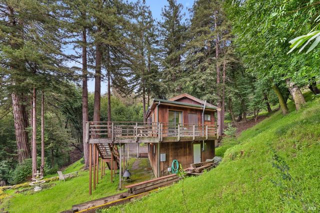 155 Forrest Ave, Fairfax, CA 94930