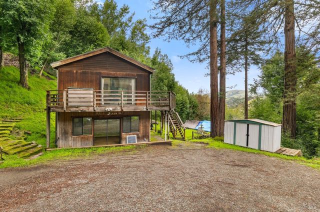 155 Forrest Ave, Fairfax, CA 94930