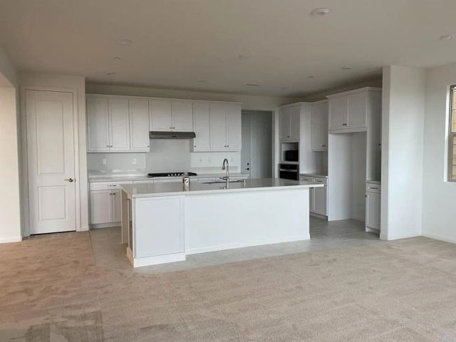 2362 East Lincoln Ave, Escondido, CA 92027