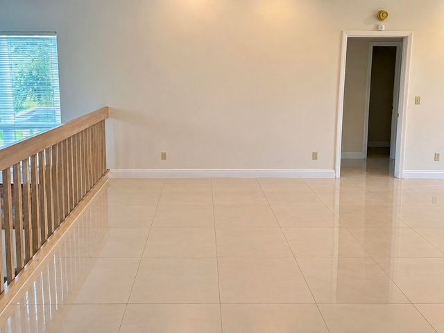 5150 S FOUNTAINS Drive S 211, Lake Worth, FL 33467