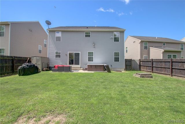 13 Scooter Lane, Hamburg, NY 14075