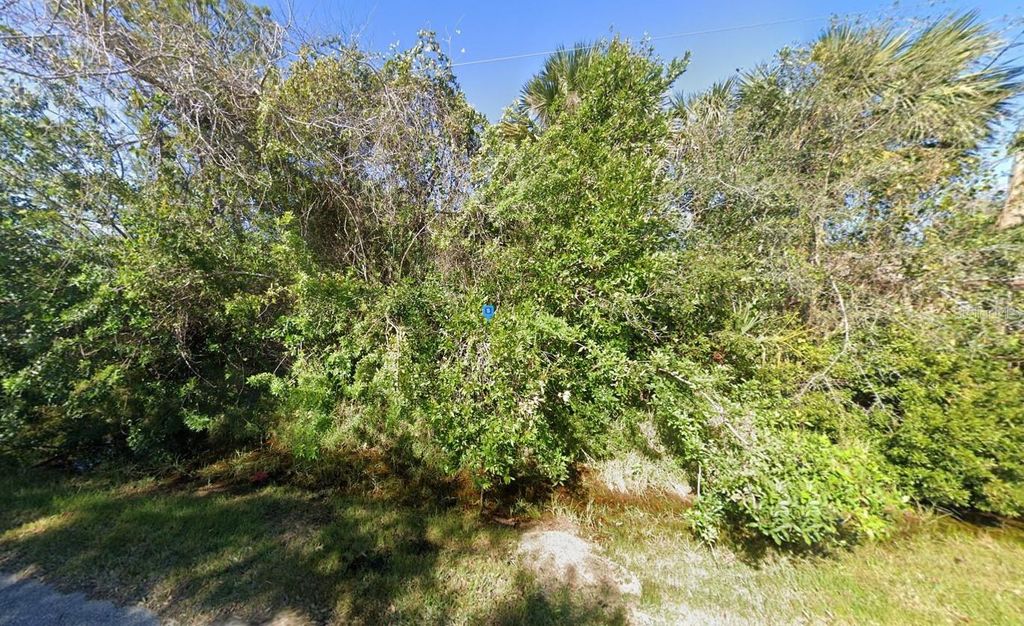 Image 2 of property listing at 240 CORAL REEF COURT N, Palm Coast, FL 32137