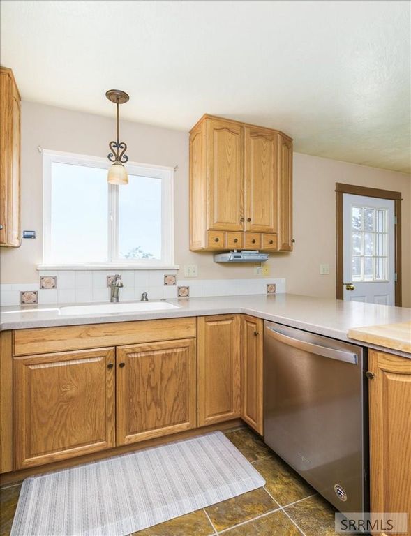 Image 11 of property listing at 1036 Camas Lane, Pocatello, ID 83204