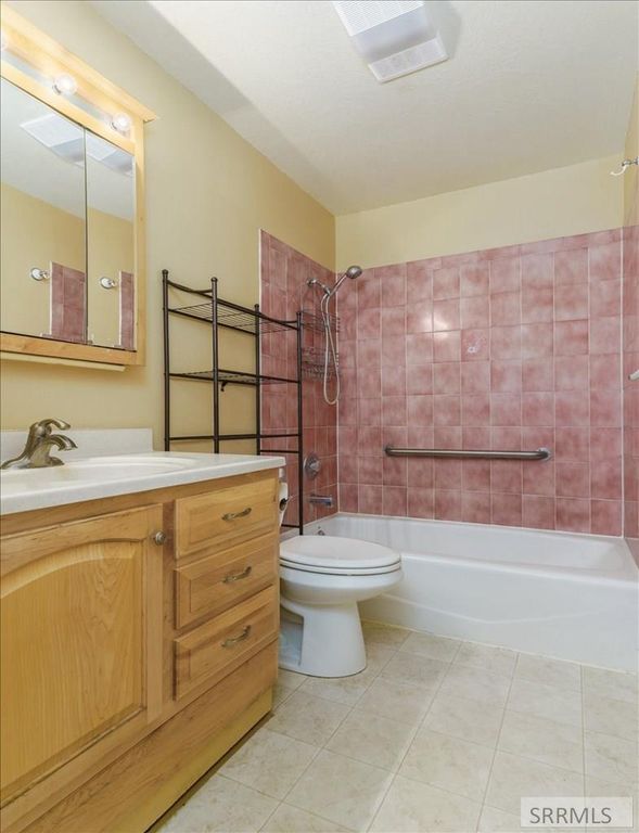 Image 21 of property listing at 1036 Camas Lane, Pocatello, ID 83204