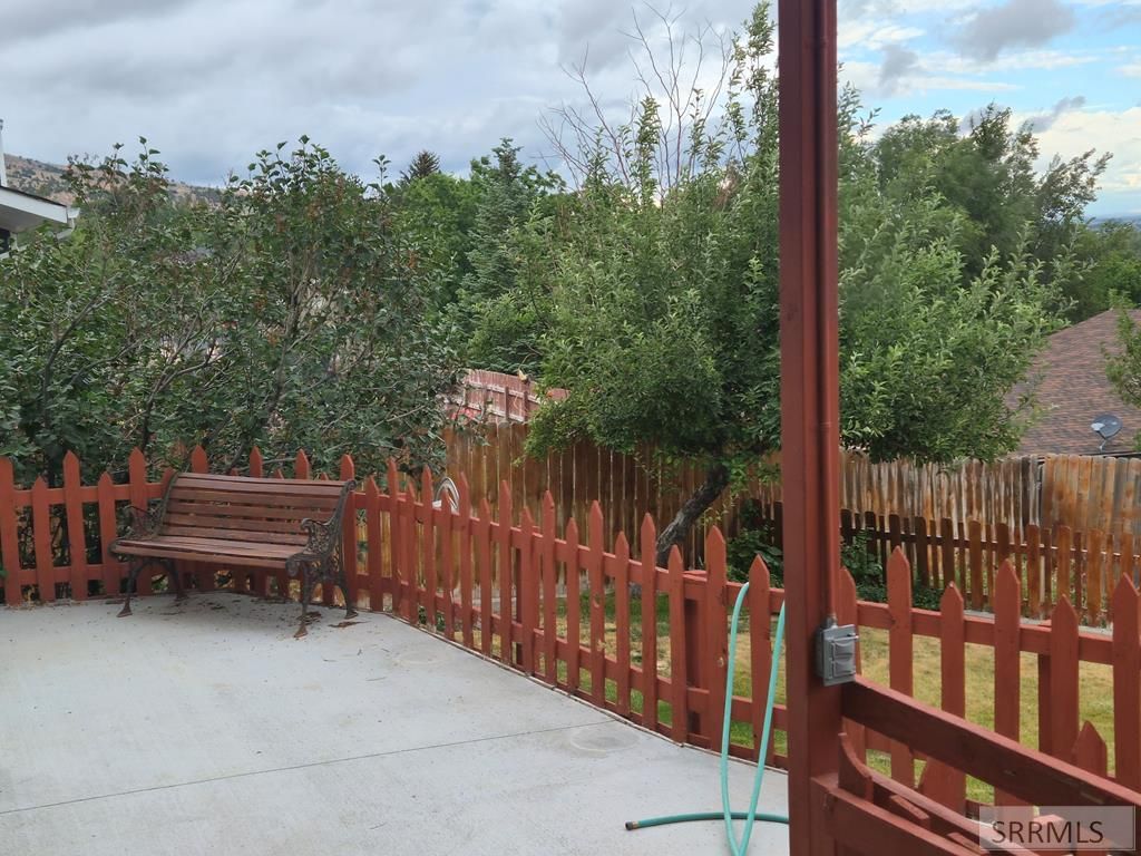 Image 25 of property listing at 1036 Camas Lane, Pocatello, ID 83204